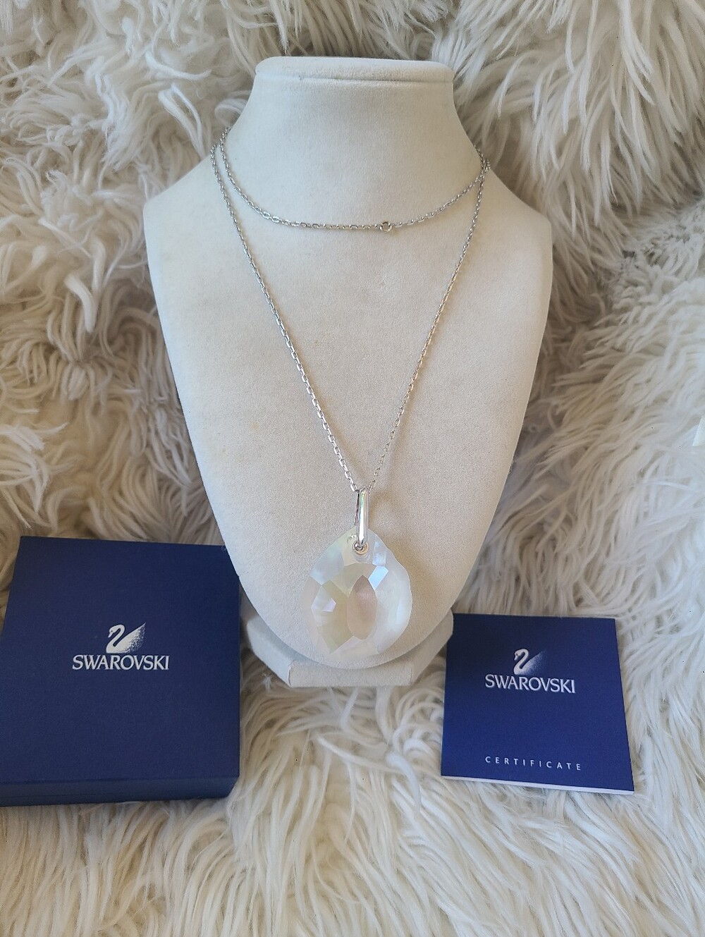 Swarovski Hazel Moonlight 1014357 Necklace Pendant- Great Condition